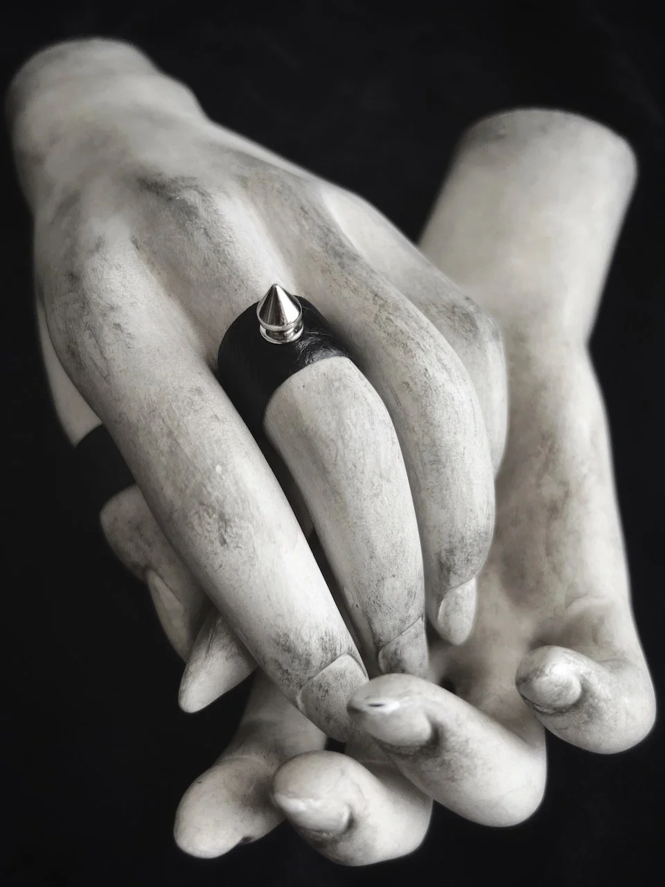 PHENOMENON Blaak Leather Ring 21号 PHENOMENON Blaak Leather Ring 21号 Leather Ring PHENOMENON Black
